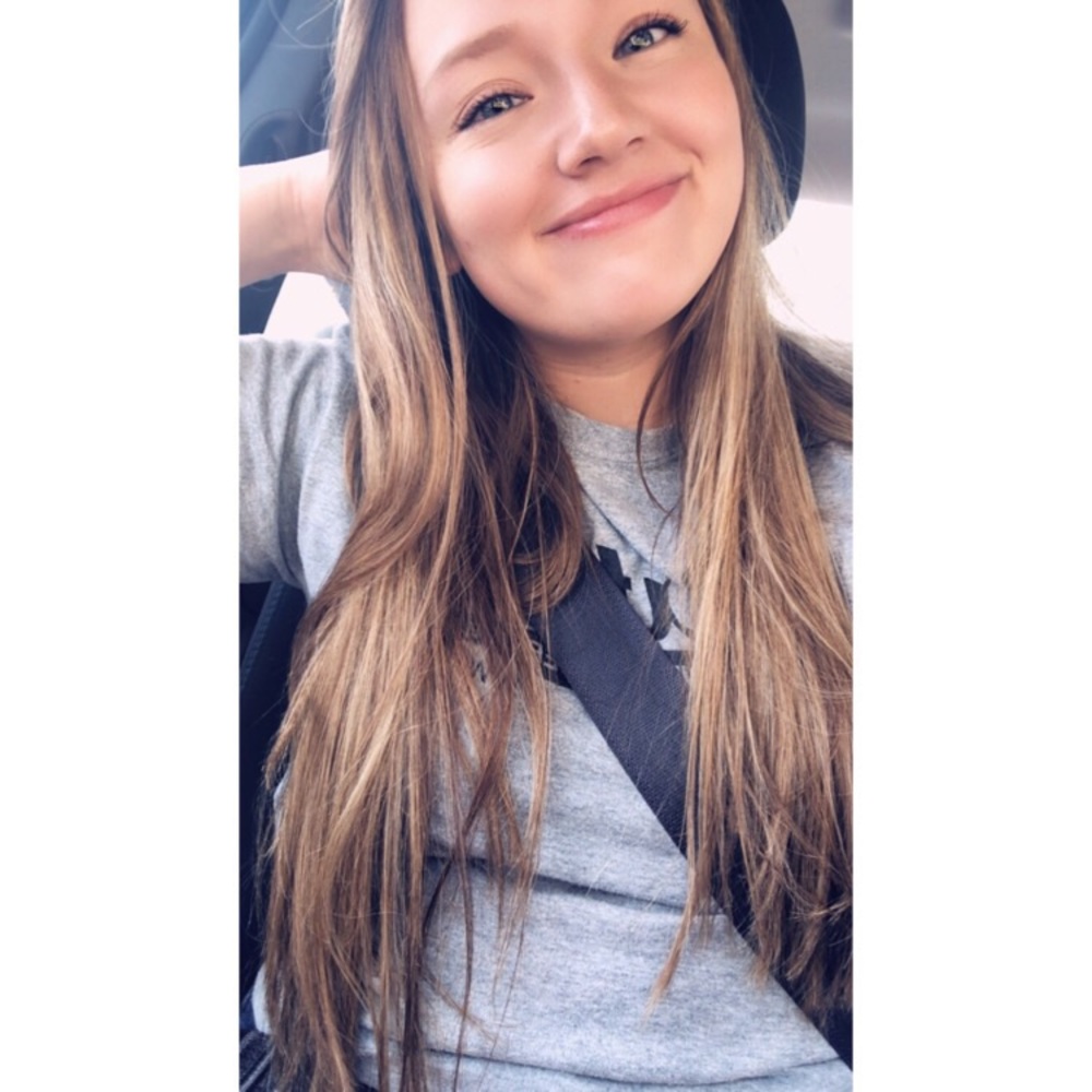 Meet your Posher, Victoria